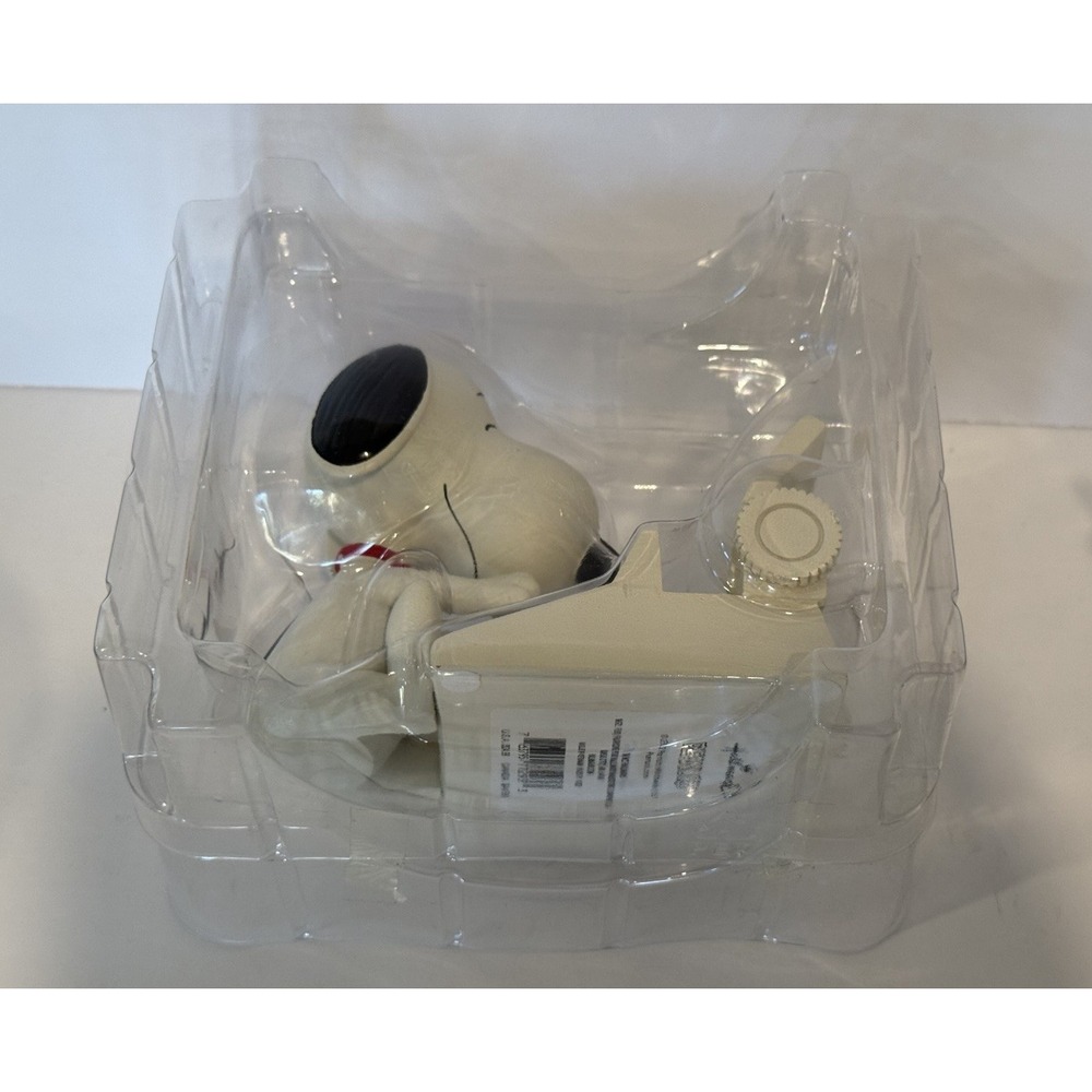 2022 Hallmark Resin Peanuts Typewriter Snoopy Dog Cell Phone Holder